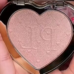 P. Louise highlighter Champagne Breakfast
